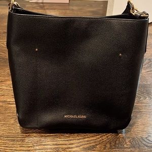 Micheal Kors Black purse